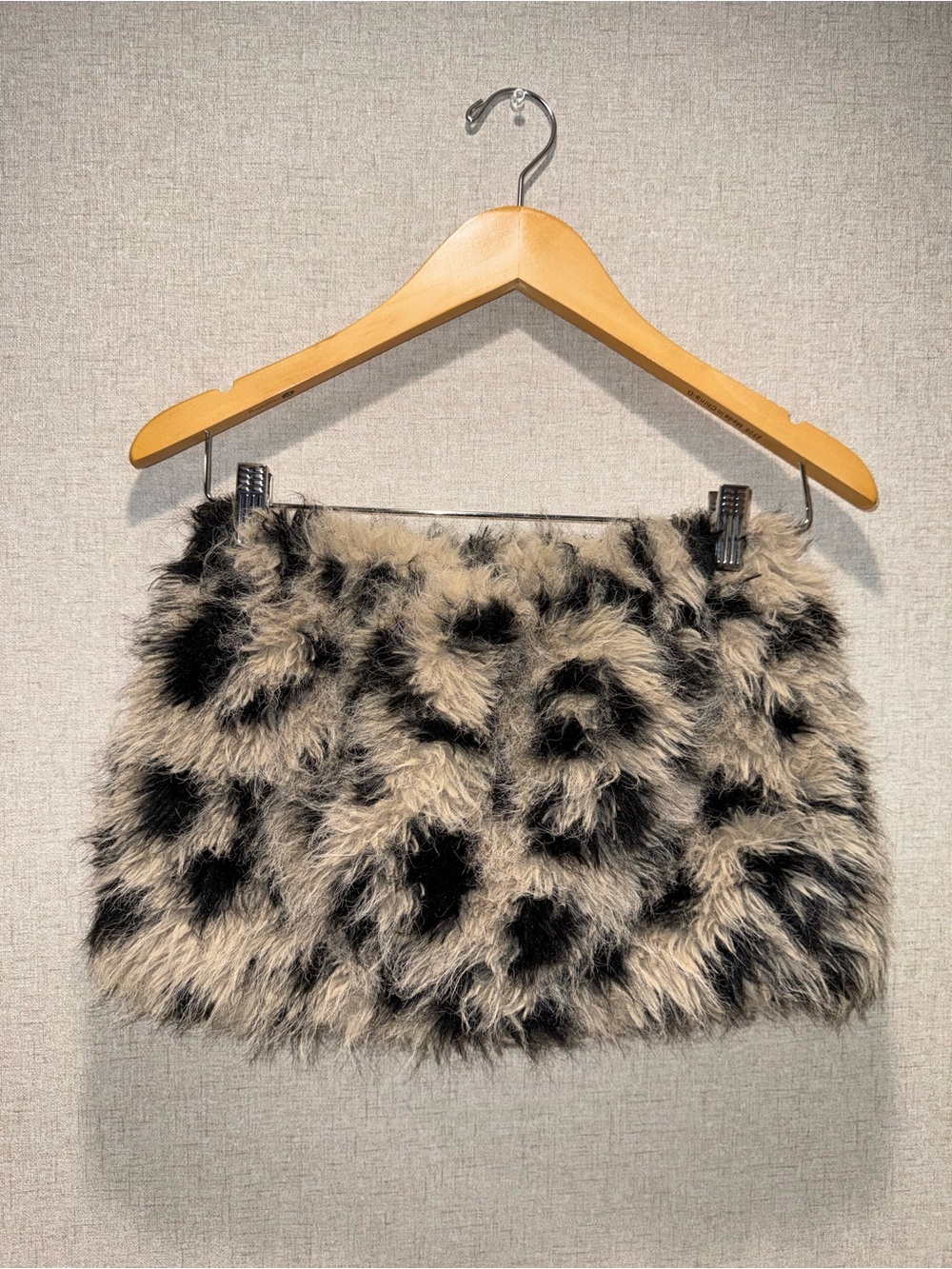 {SHEIN} Faux Fur Leopard-Print Mini Skirt - Black & Cream